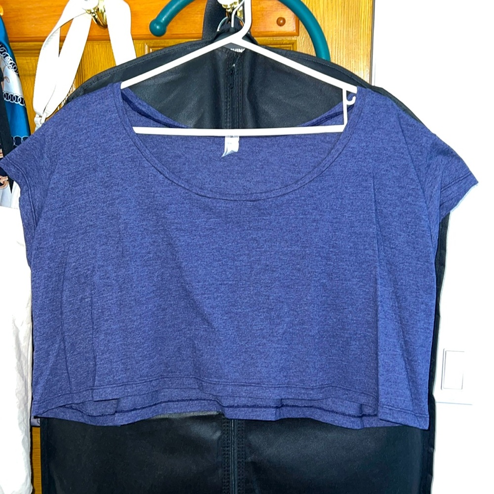 American Apparel Cropped Loose tshirt